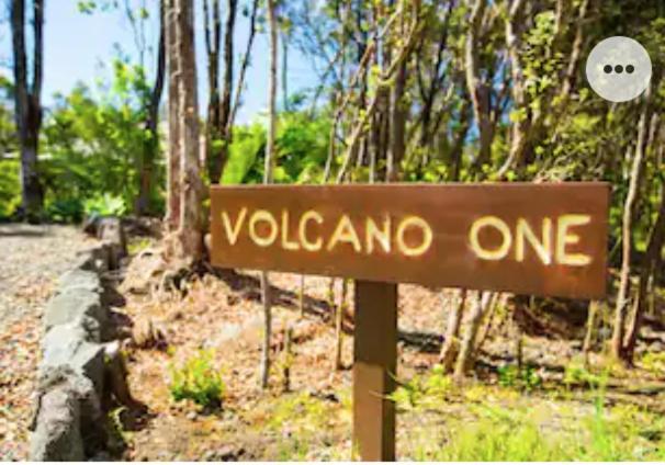 Volcano One - Modern Studio With Lanai Near Volcano National Park Exterior foto